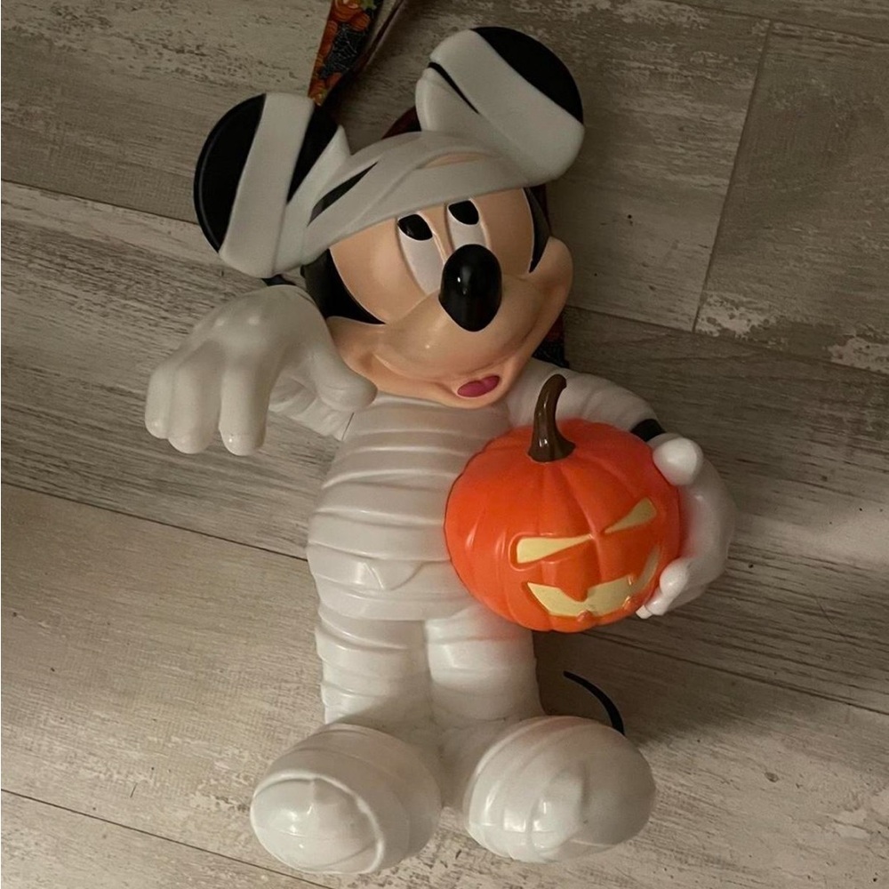 Mickey mummy popcorn bucket